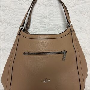 Like New! Coach Kristy Shoulder Bag
